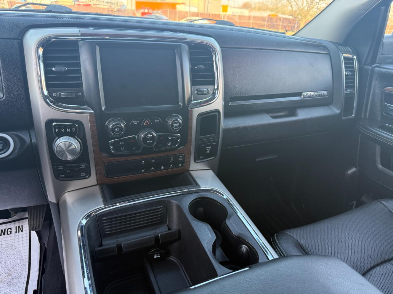 RAM 1500 Laramie Crew Cab SWB 4WD 2018
