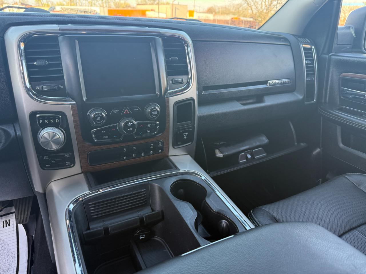RAM 1500 Laramie Crew Cab SWB 4WD 2018