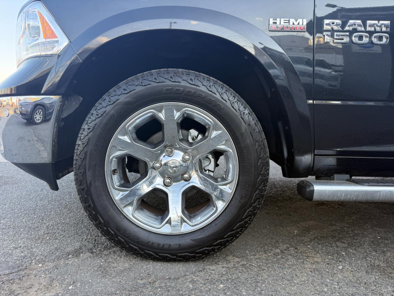 RAM 1500 Laramie Crew Cab SWB 4WD 2018