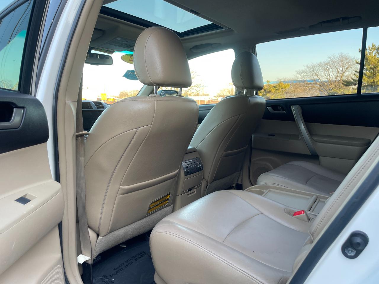 Toyota Highlander  2012