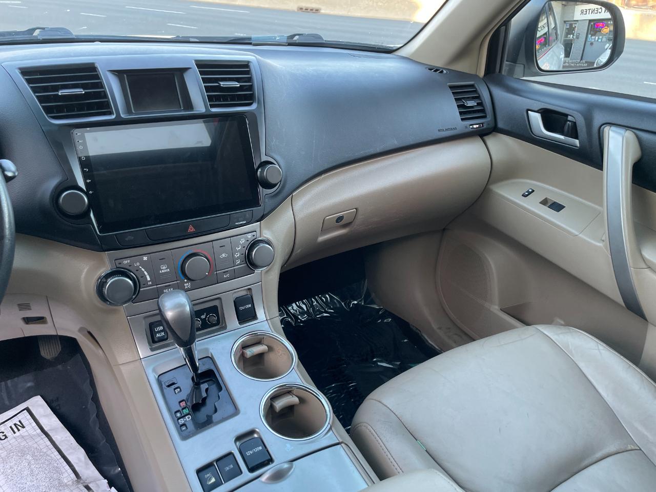 Toyota Highlander  2012