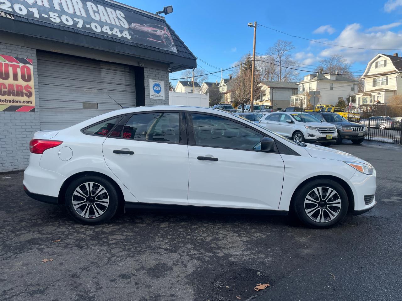 Ford Focus S Sedan 2016