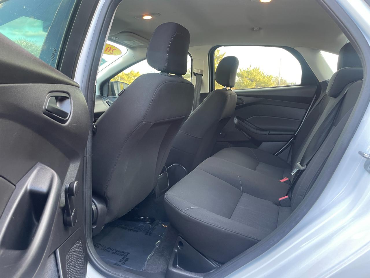 Ford Focus S Sedan 2016