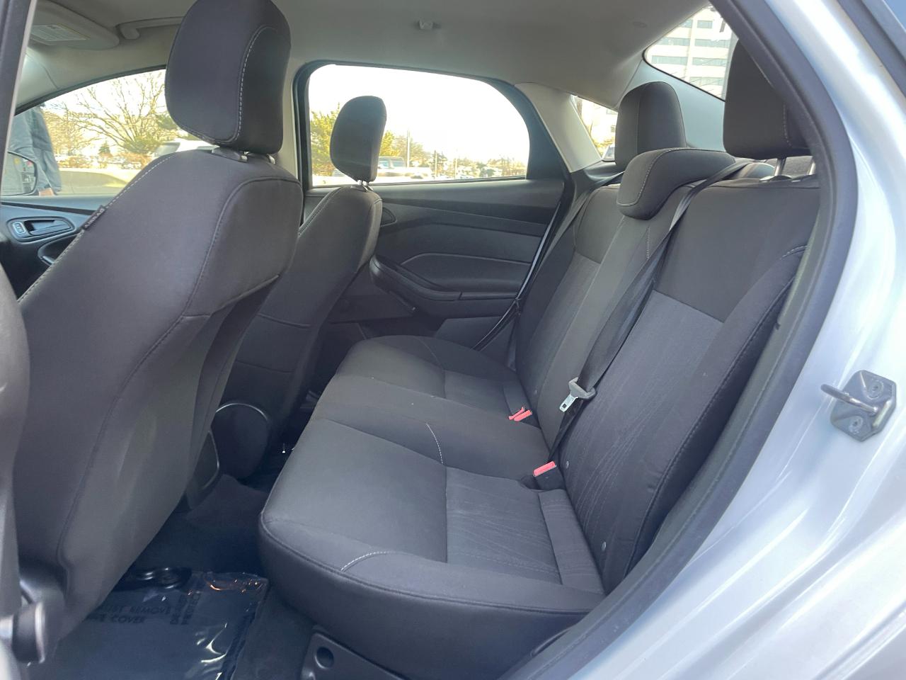 Ford Focus S Sedan 2016