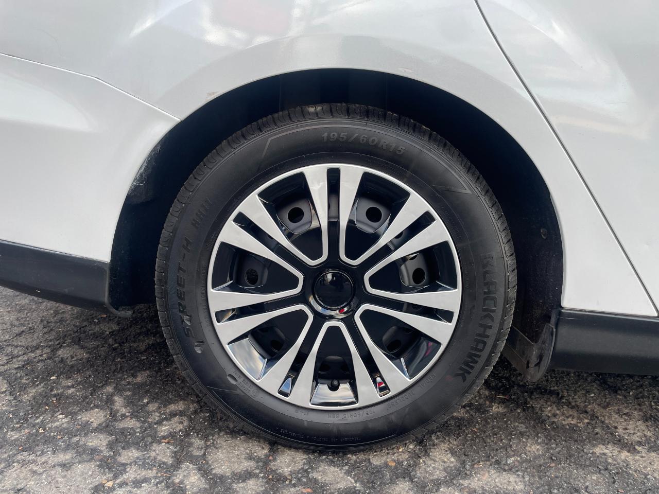 Ford Focus S Sedan 2016