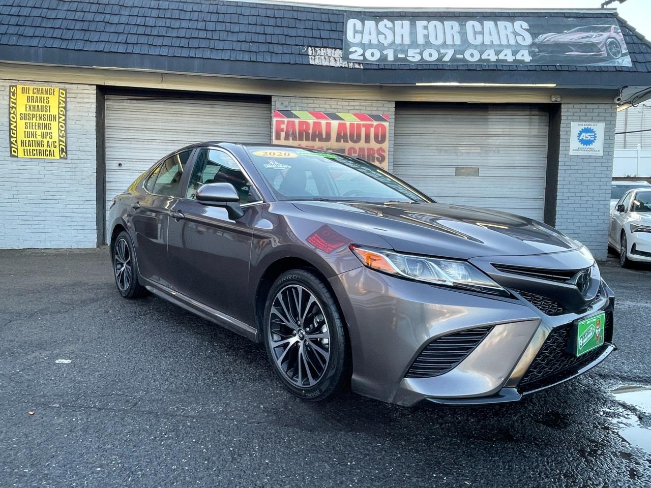 Toyota Camry SE Nightshade Edition 2020
