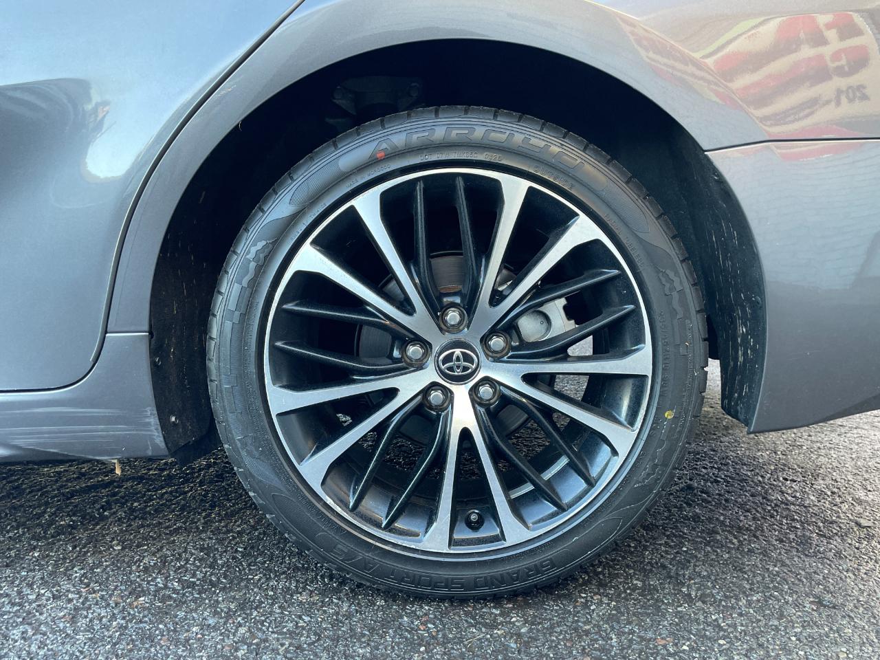Toyota Camry SE Nightshade Edition 2020