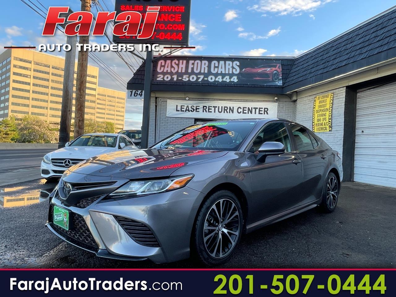 2020 Toyota Camry SE Nightshade Edition