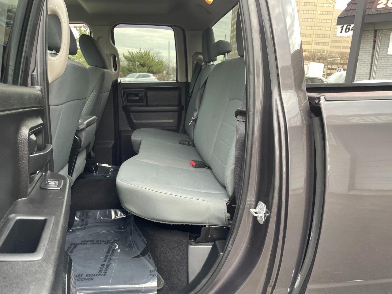 RAM 1500 Tradesman Quad Cab 4WD 2015