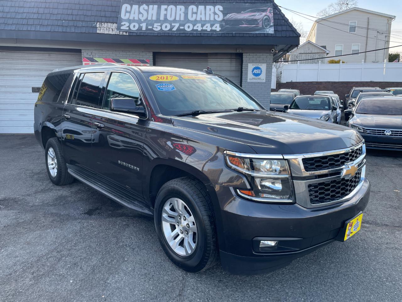 Chevrolet Suburban LT 4WD 2017