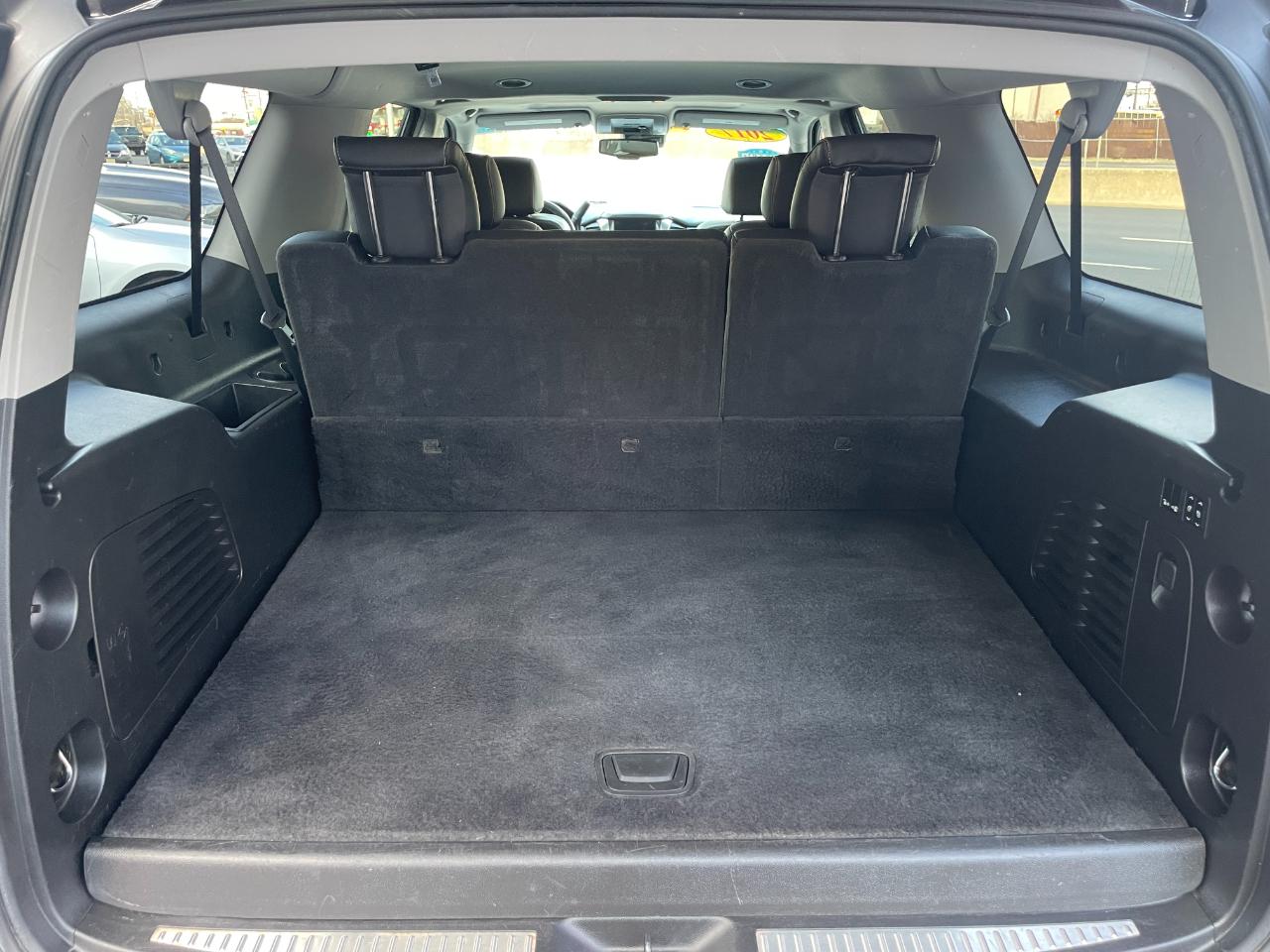 Chevrolet Suburban LT 4WD 2017