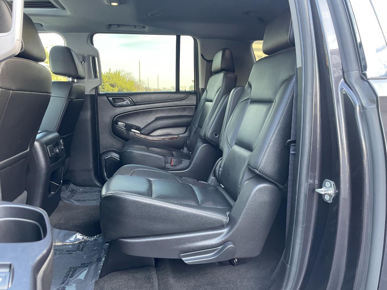 Chevrolet Suburban LT 4WD 2017