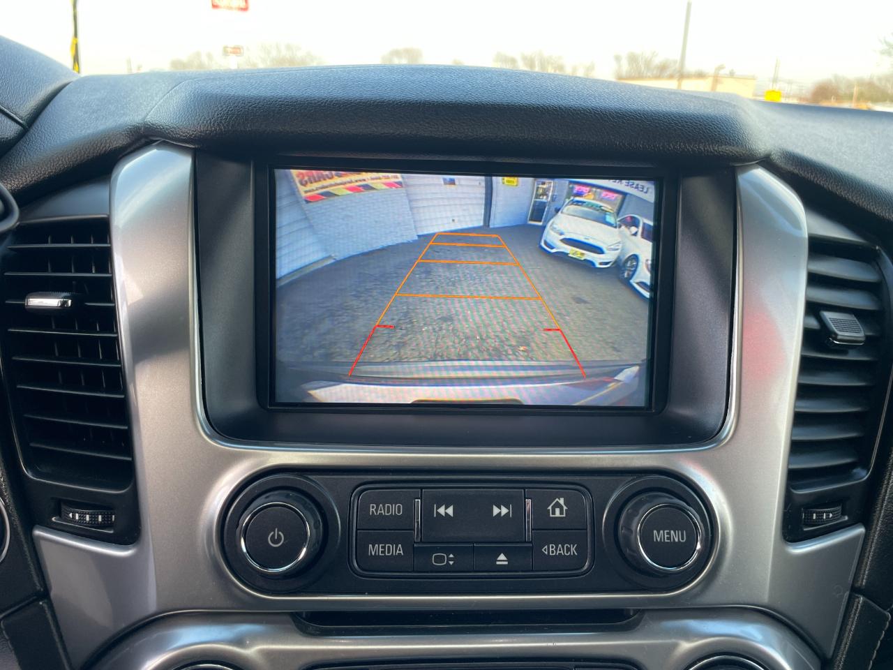 Chevrolet Suburban LT 4WD 2017