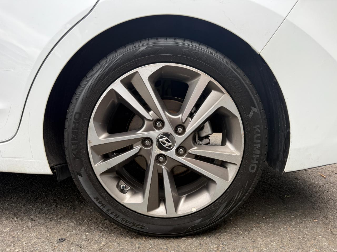 Hyundai Elantra Limited 2017