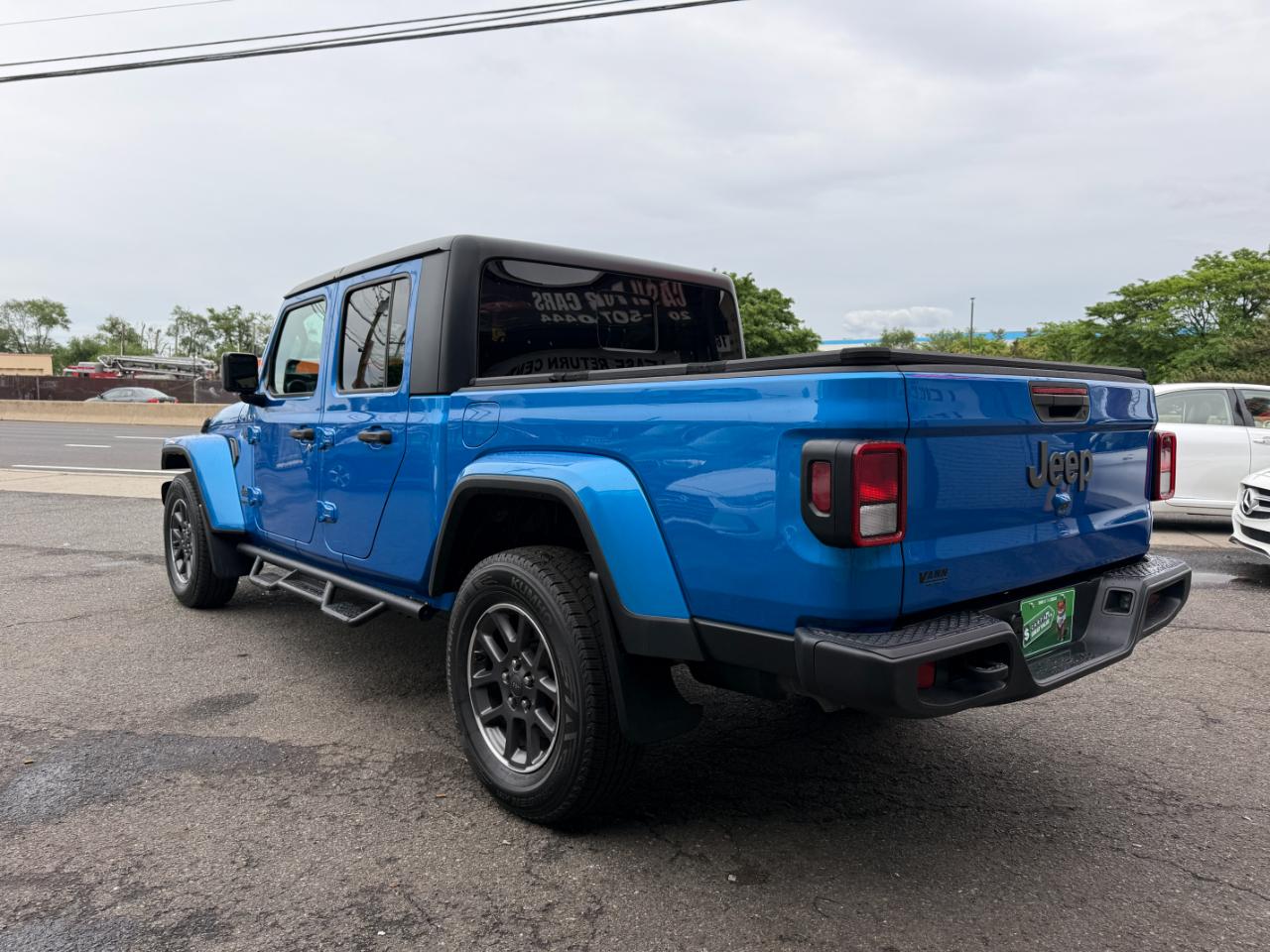 Jeep Gladiator Sport 2021