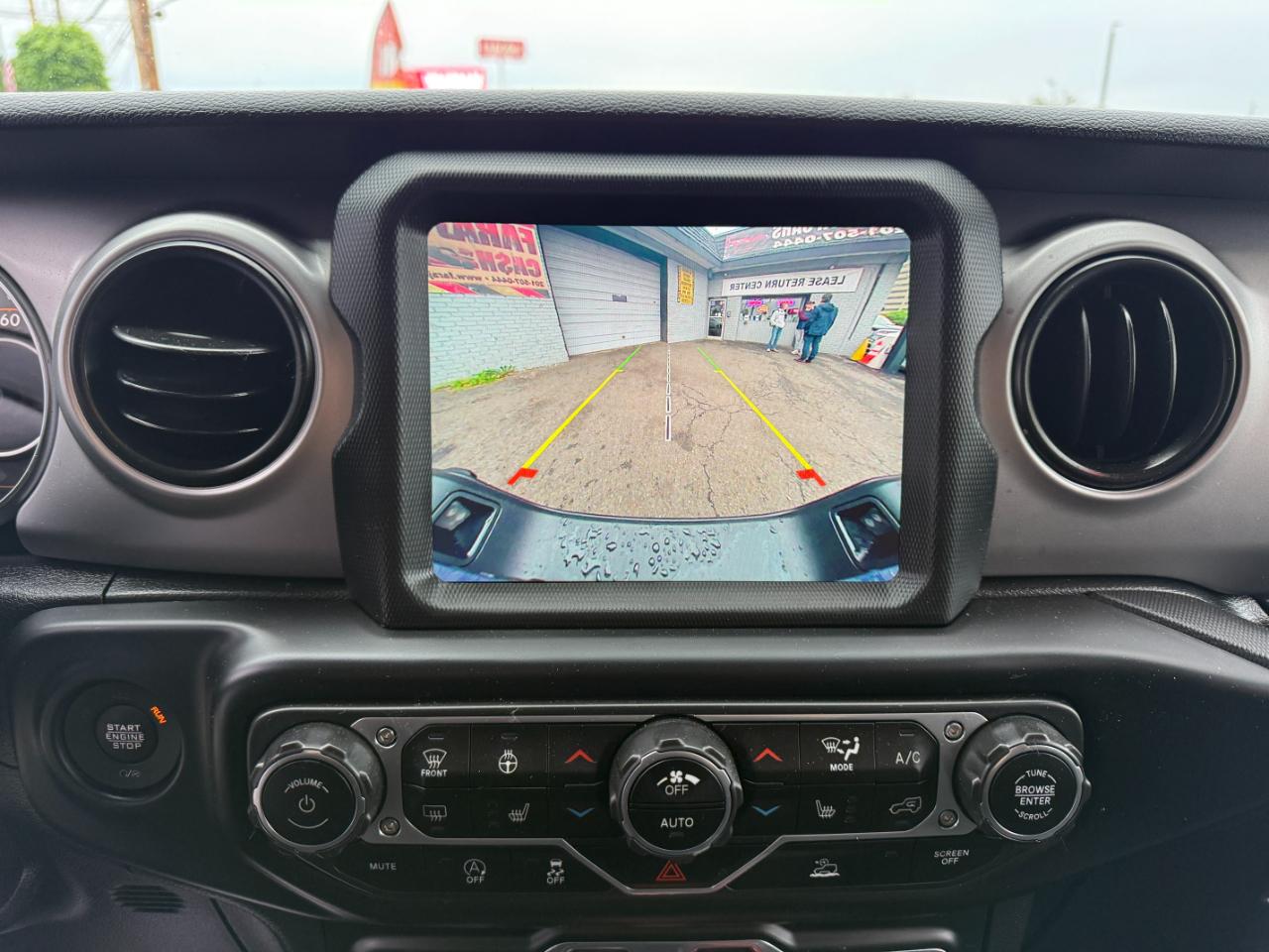 Jeep Gladiator Sport 2021