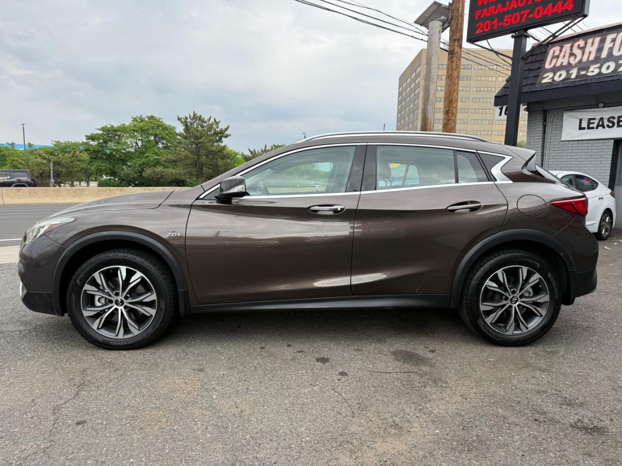 Infiniti QX30 Premium AWD 2017