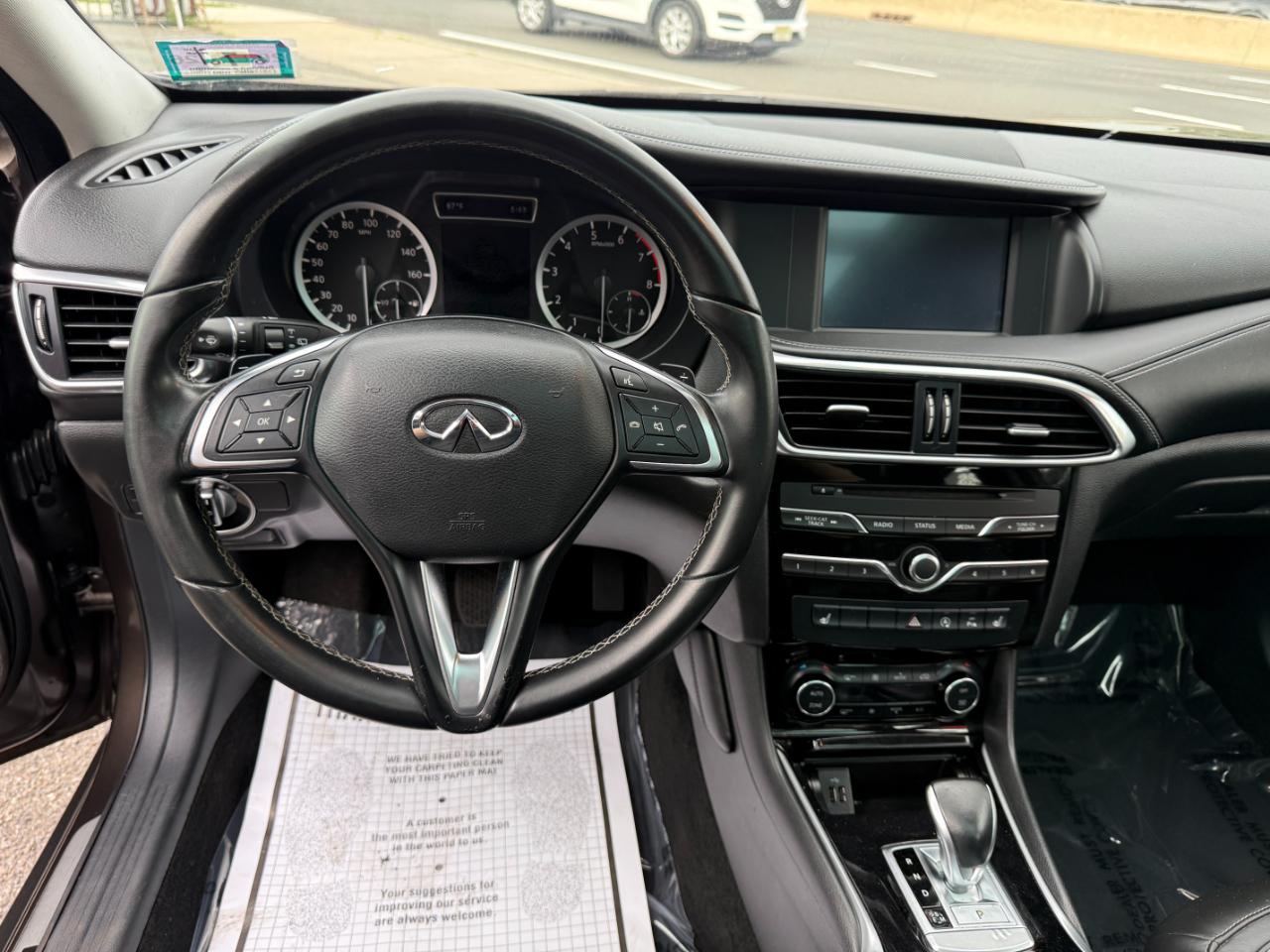 Infiniti QX30 Premium AWD 2017