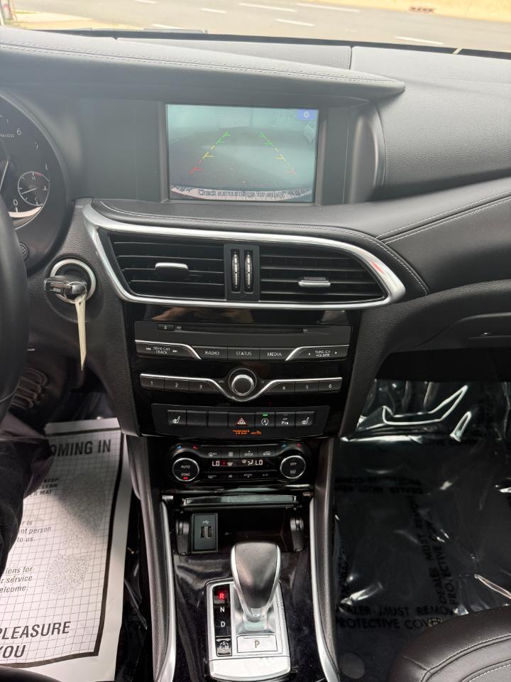 Infiniti QX30 Premium AWD 2017