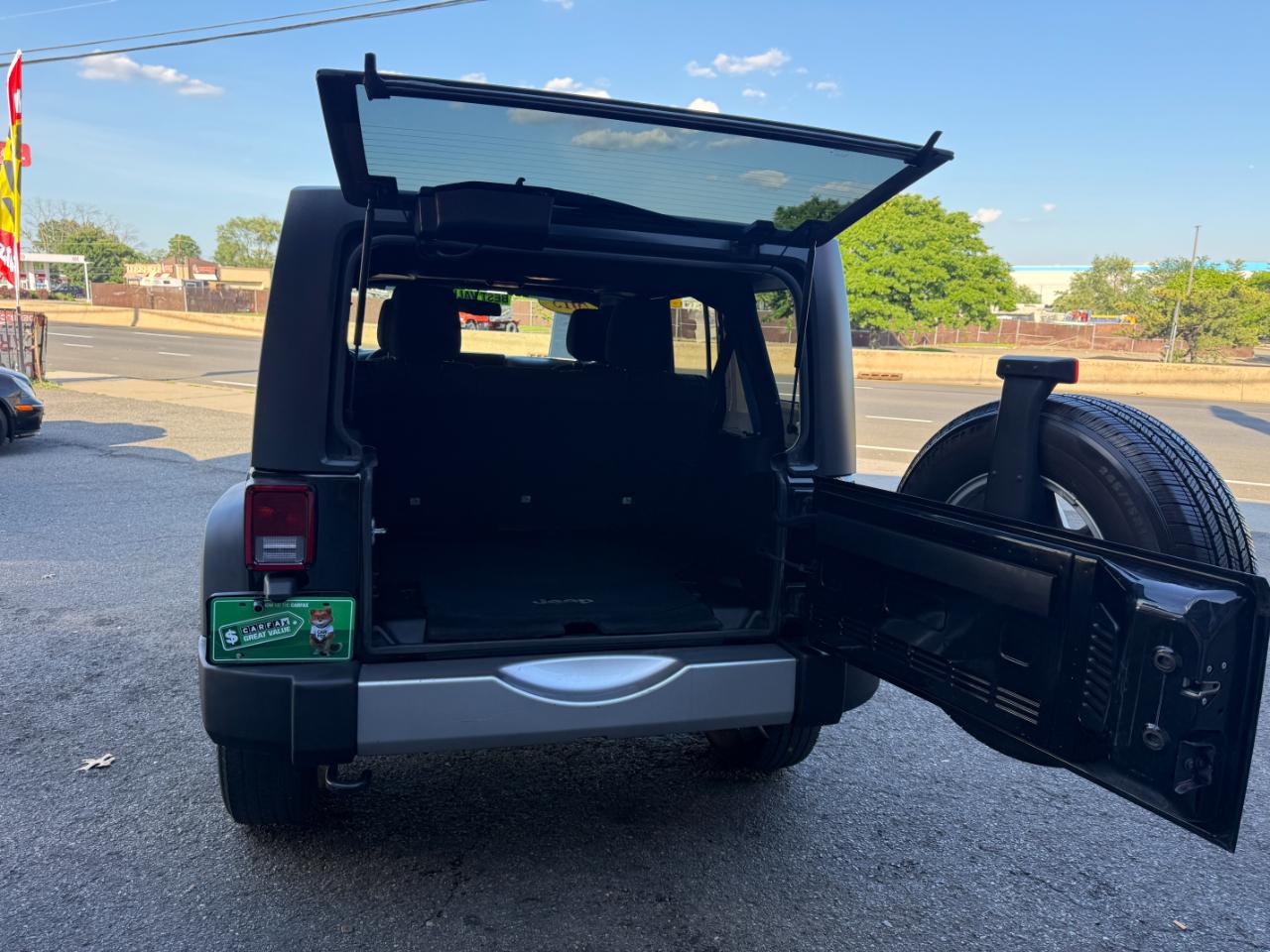Jeep Wrangler Unlimited Sport 4WD 2015