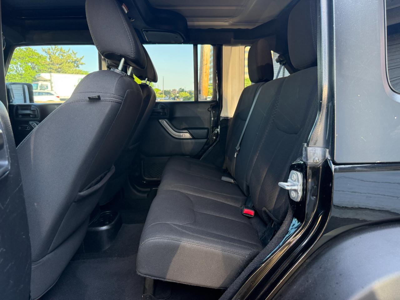 Jeep Wrangler Unlimited Sport 4WD 2015