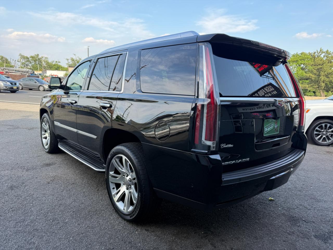 Cadillac Escalade Luxury 4WD 2017