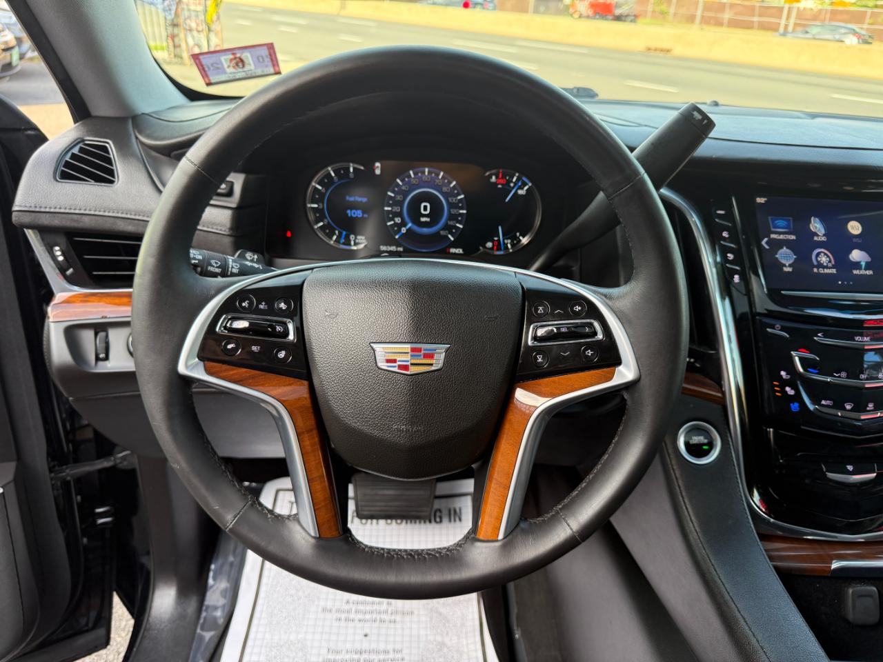 Cadillac Escalade Luxury 4WD 2017