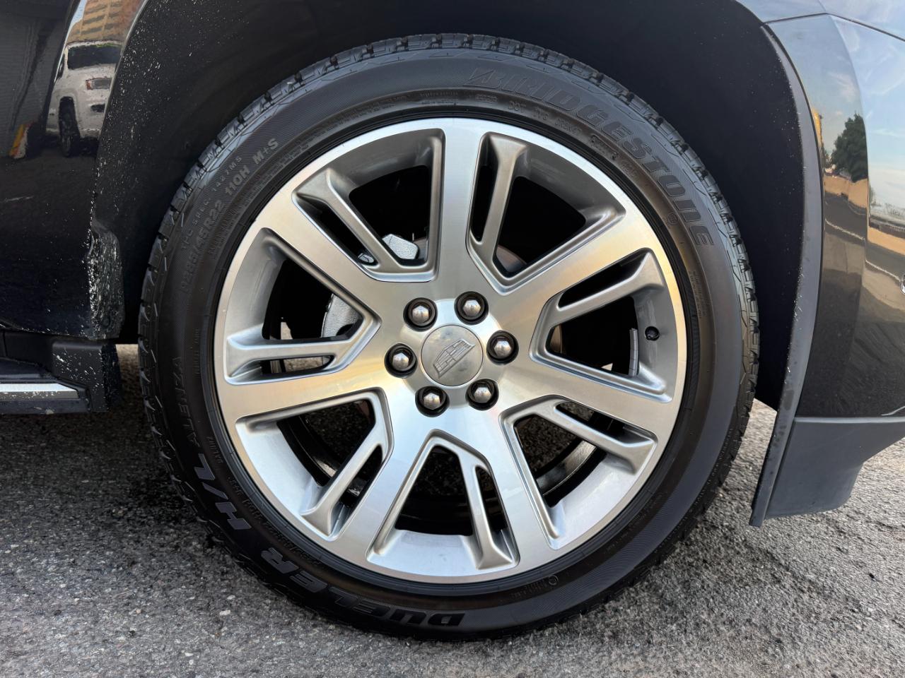 Cadillac Escalade Luxury 4WD 2017