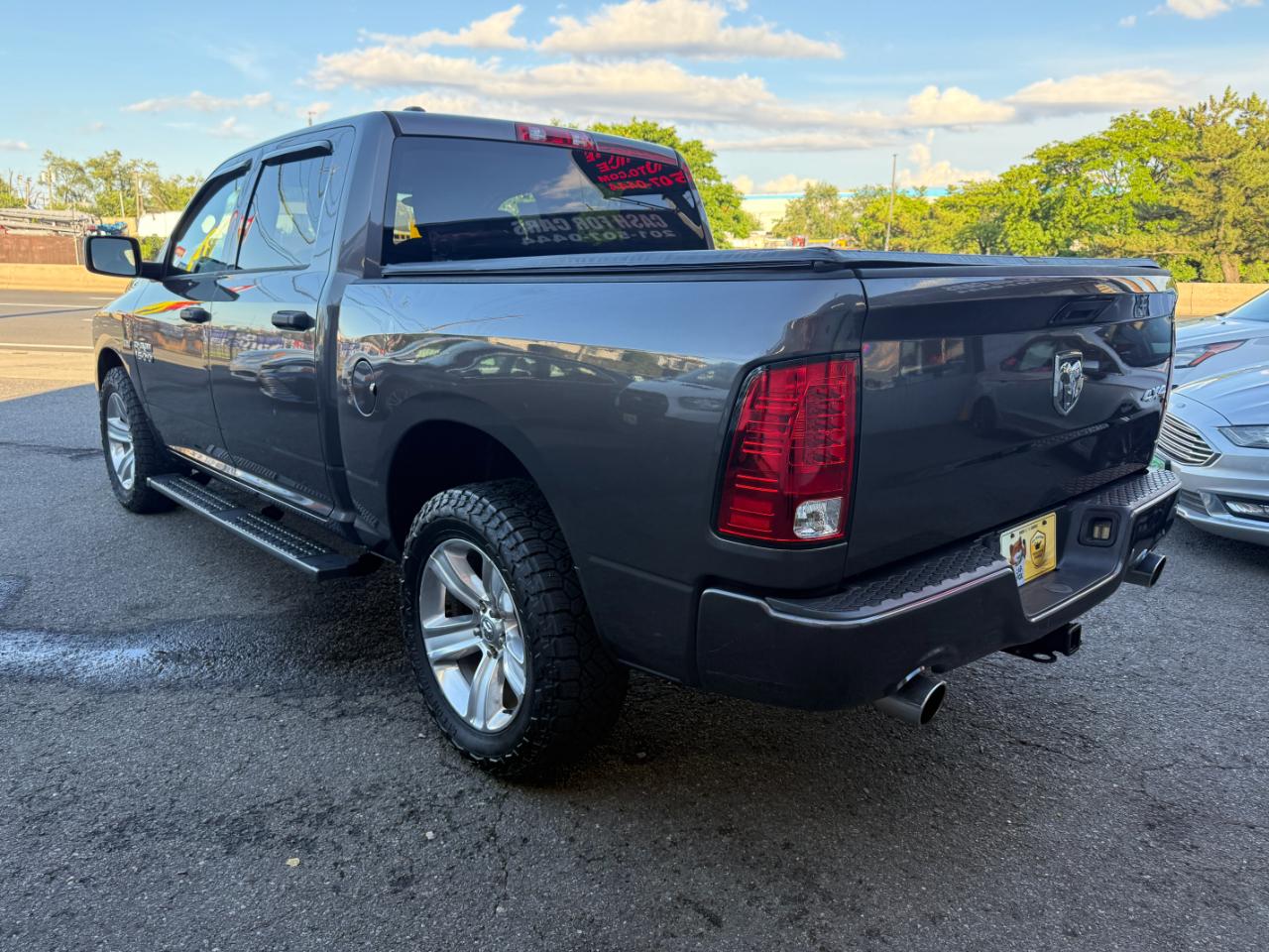 RAM 1500 Tradesman Crew Cab SWB 4WD 2014