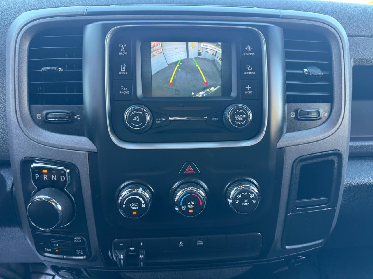 RAM 1500 Tradesman Crew Cab SWB 4WD 2014
