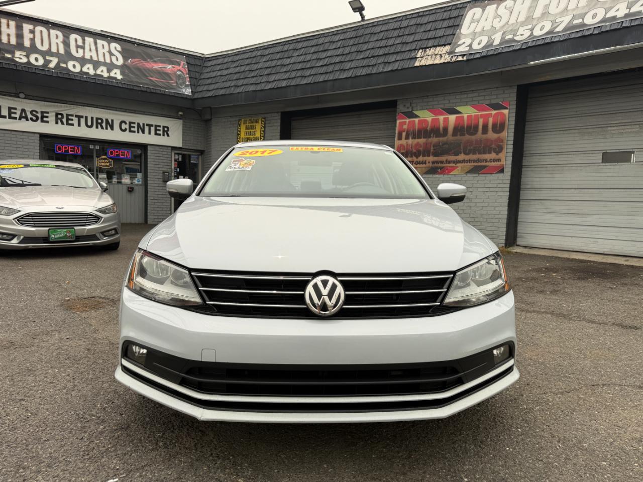 Volkswagen Jetta 1.8T SEL 6A 2017