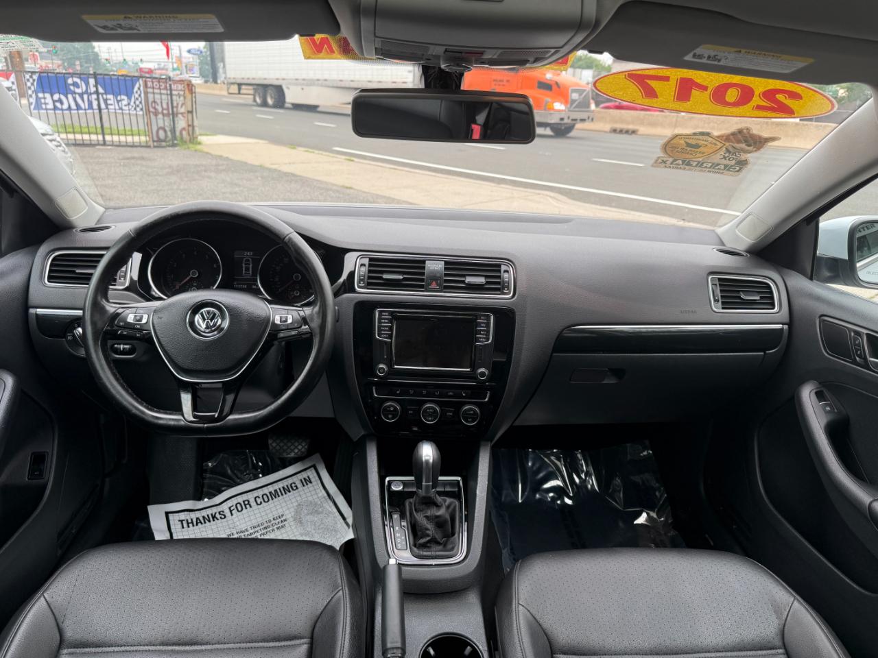 Volkswagen Jetta 1.8T SEL 6A 2017