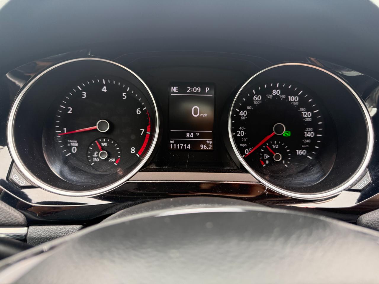 Volkswagen Jetta 1.8T SEL 6A 2017