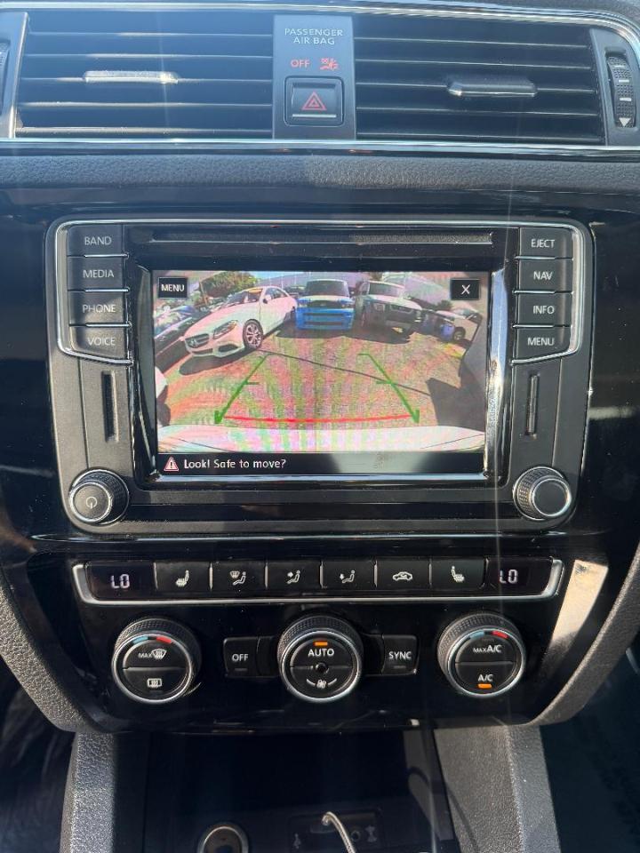 Volkswagen Jetta 1.8T SEL 6A 2017