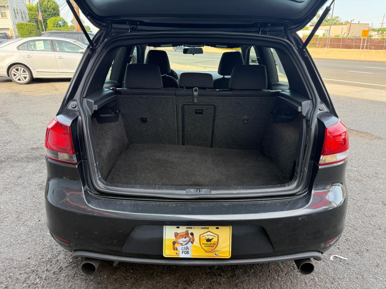 Volkswagen GTI 2-door 2012