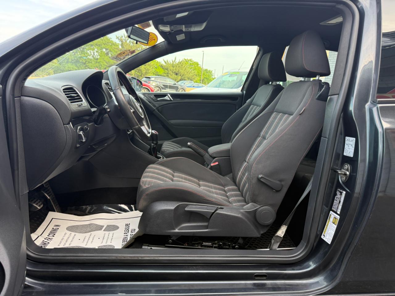 Volkswagen GTI 2-door 2012