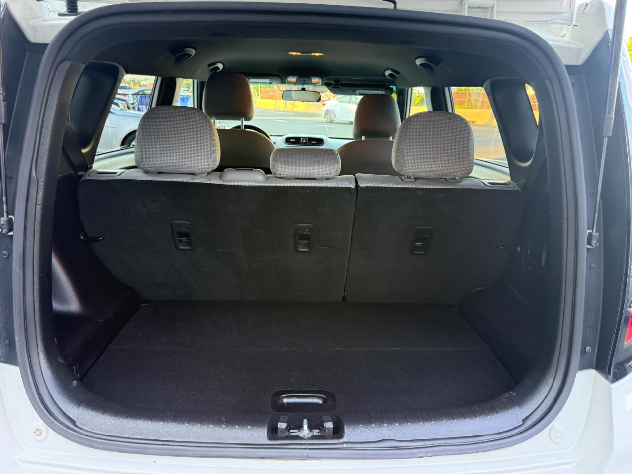 Kia Soul Base 6A 2017