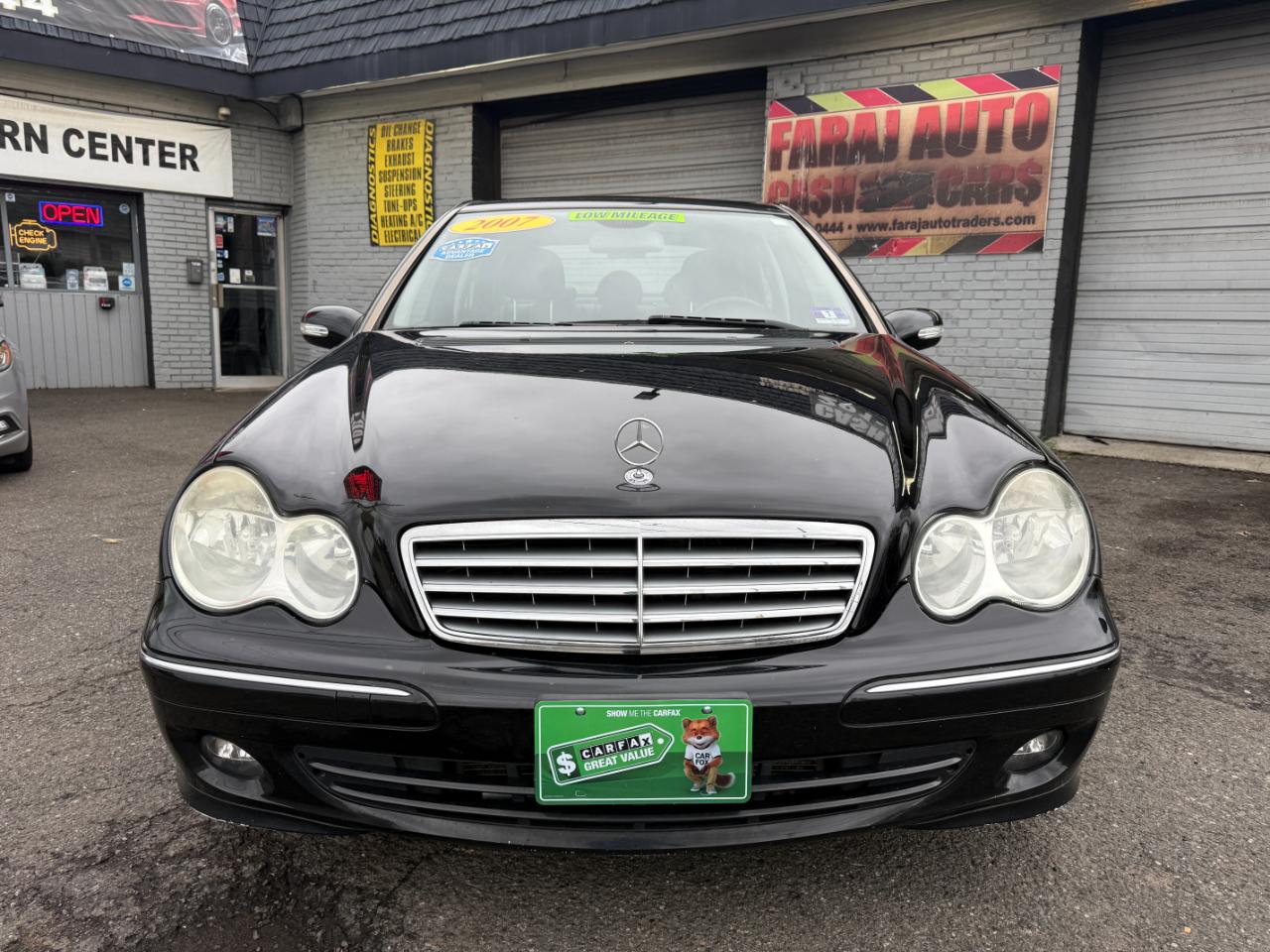 Mercedes-Benz C-Class C350 Luxury Sedan 2007