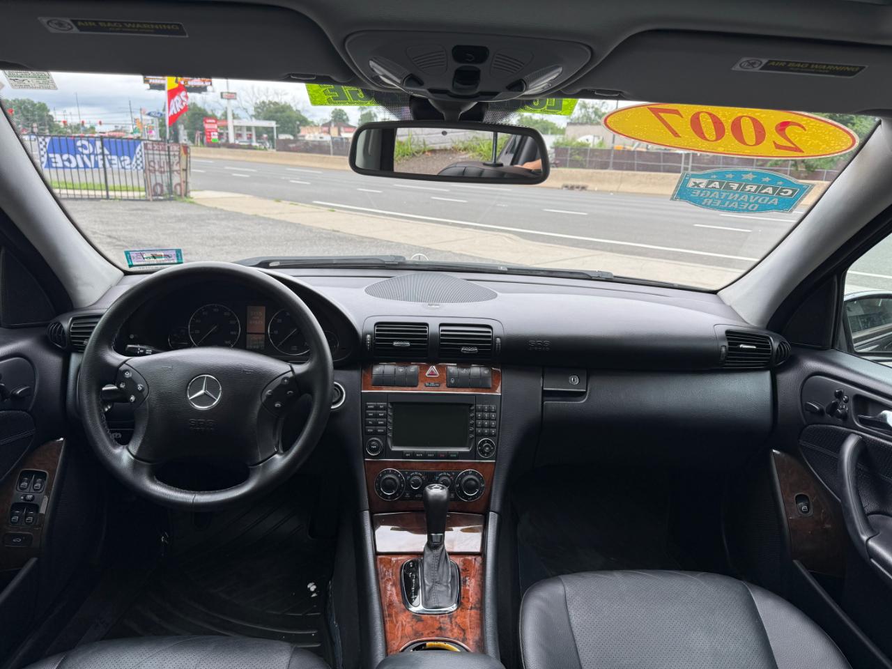Mercedes-Benz C-Class C350 Luxury Sedan 2007