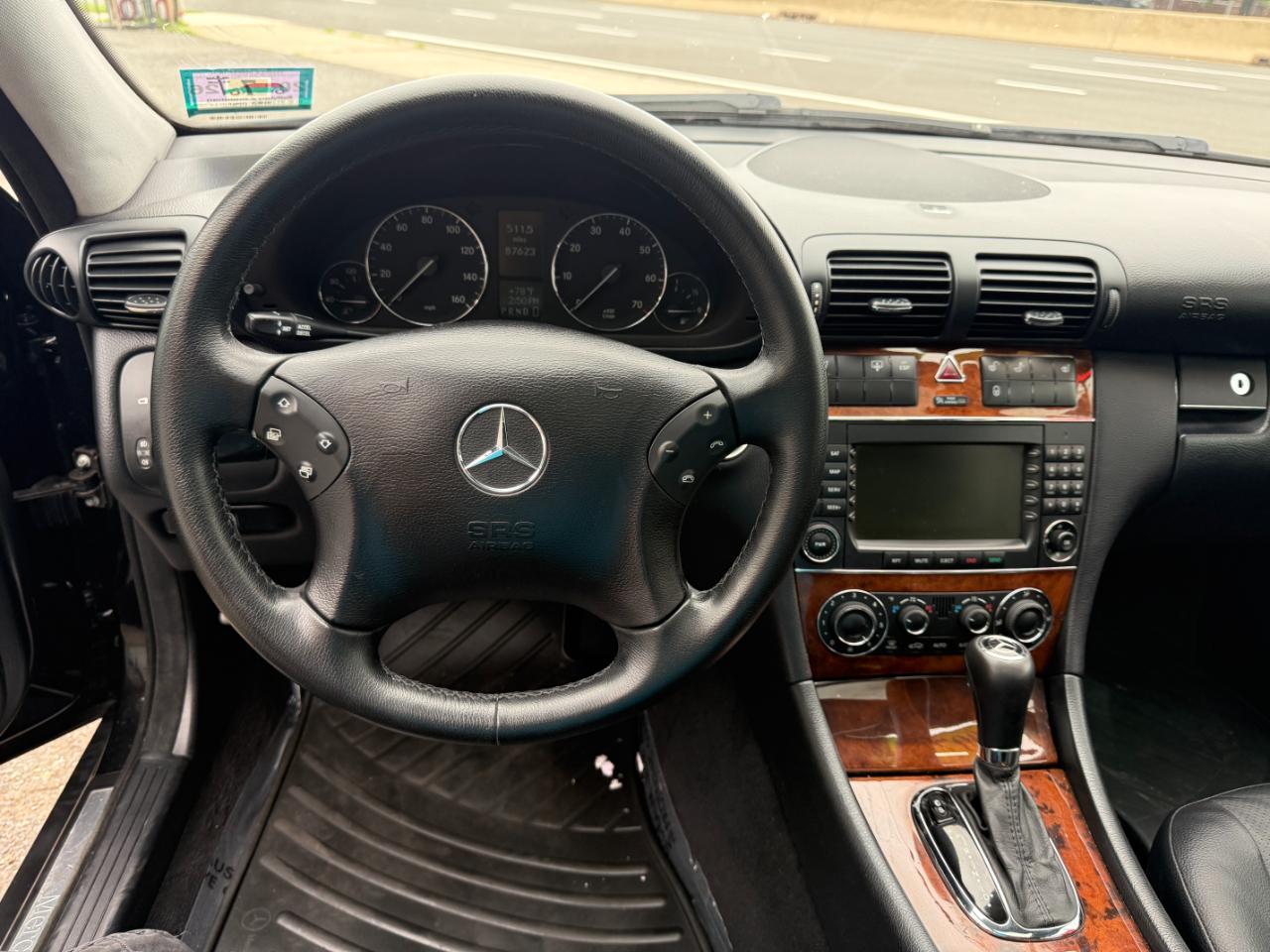 Mercedes-Benz C-Class C350 Luxury Sedan 2007