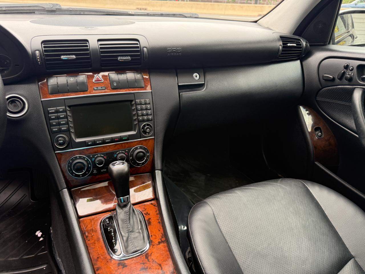Mercedes-Benz C-Class C350 Luxury Sedan 2007