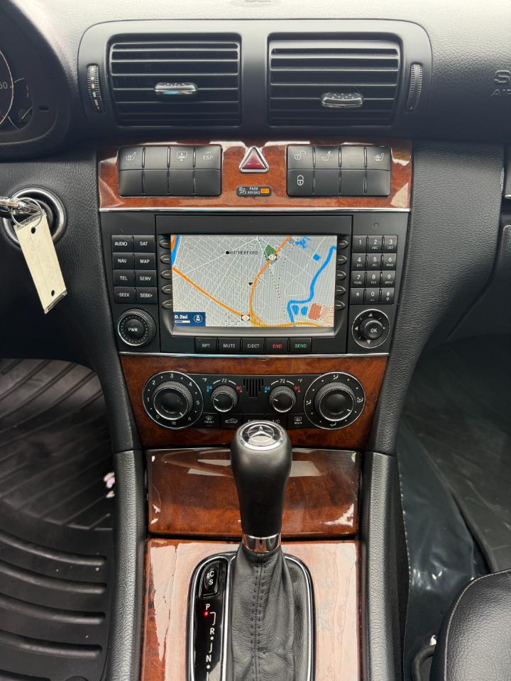 Mercedes-Benz C-Class C350 Luxury Sedan 2007