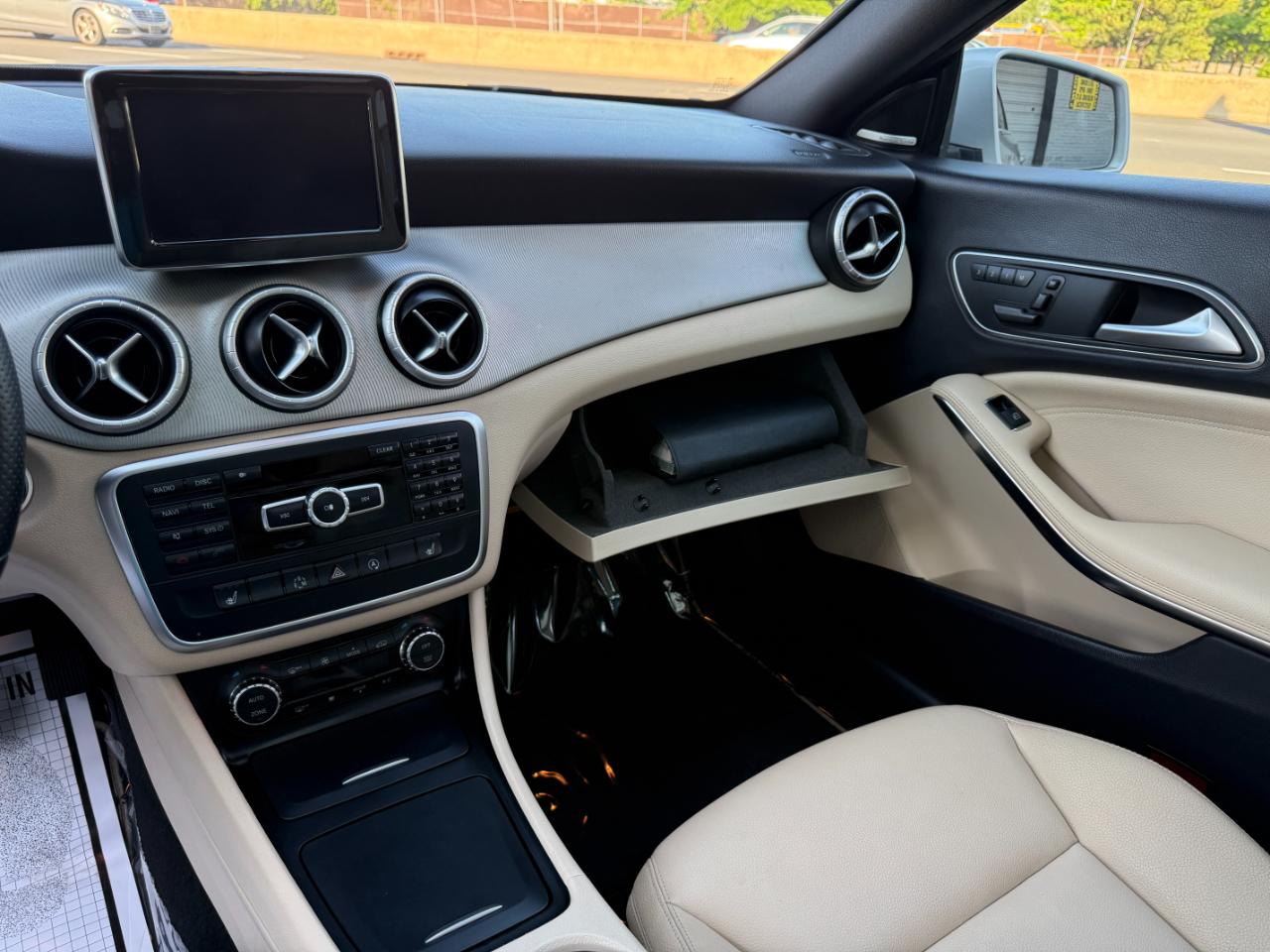 Mercedes-Benz CLA-Class CLA250 4MATIC 2014