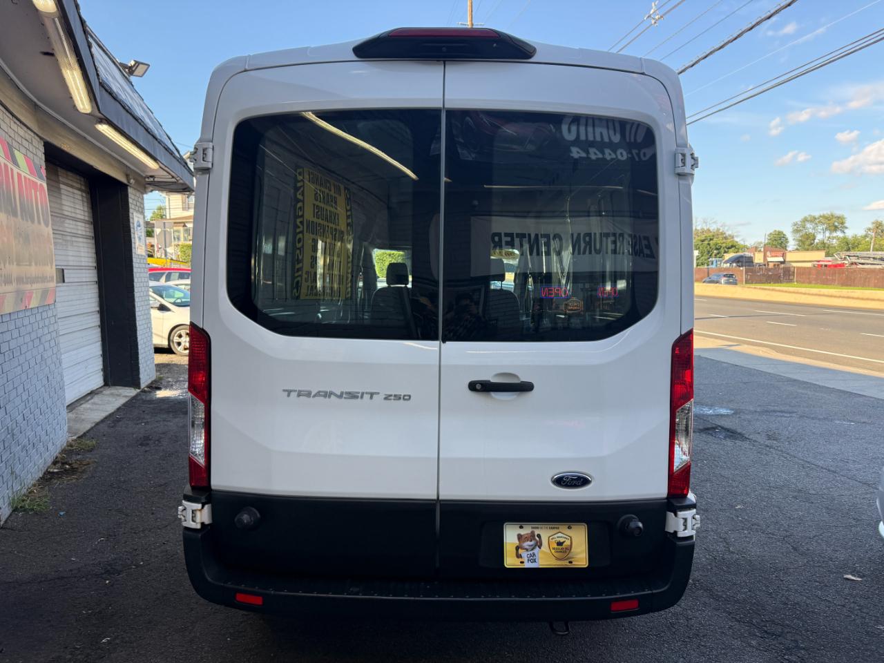 Ford Transit 250 Van Med. Roof w/Sliding Pass. 130-in. WB 2020