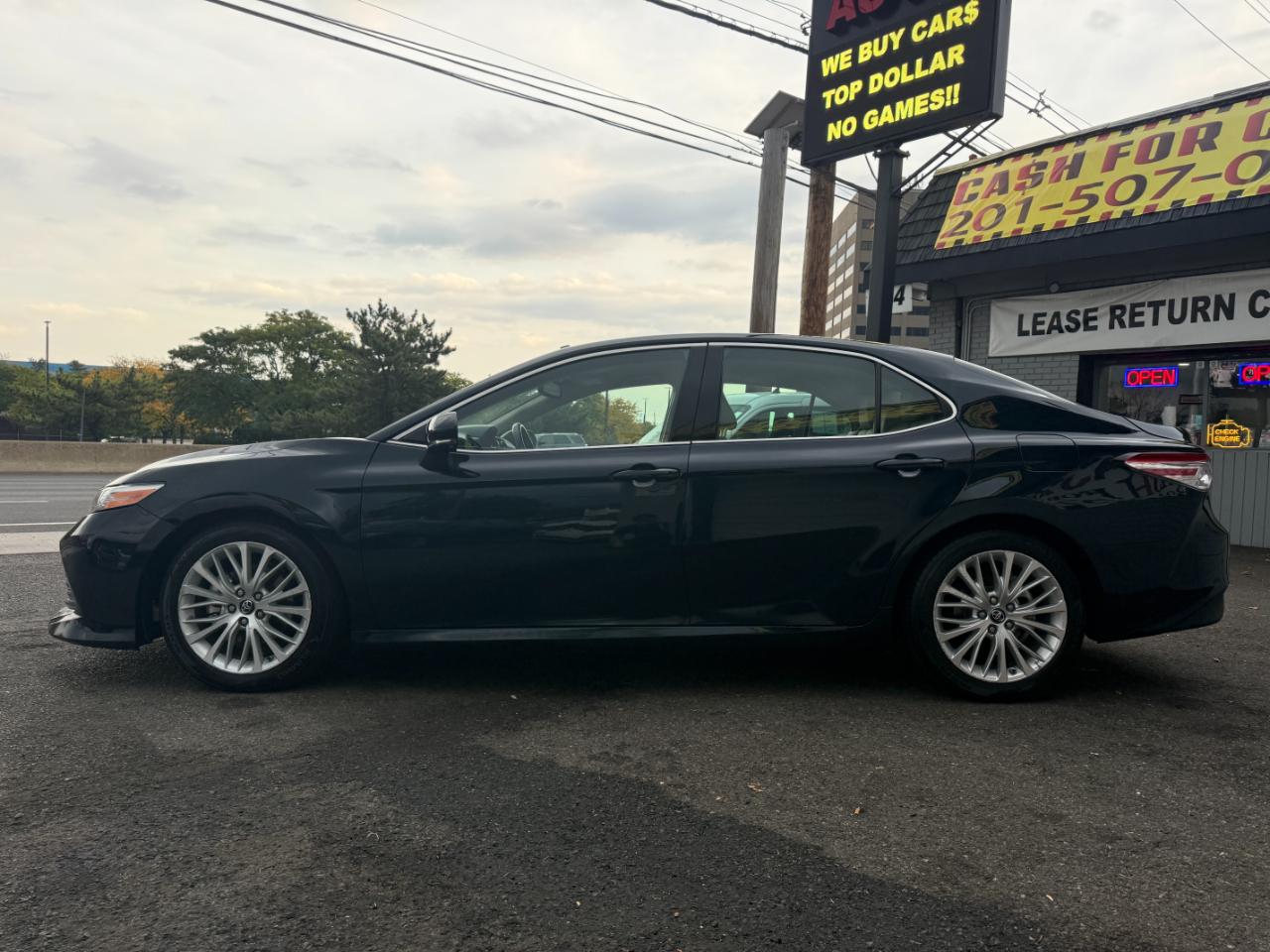 Toyota Camry XLE 2018
