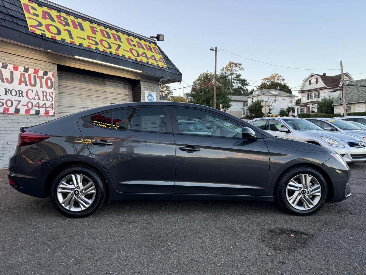 Hyundai Elantra SEL 2.0L Auto 2020