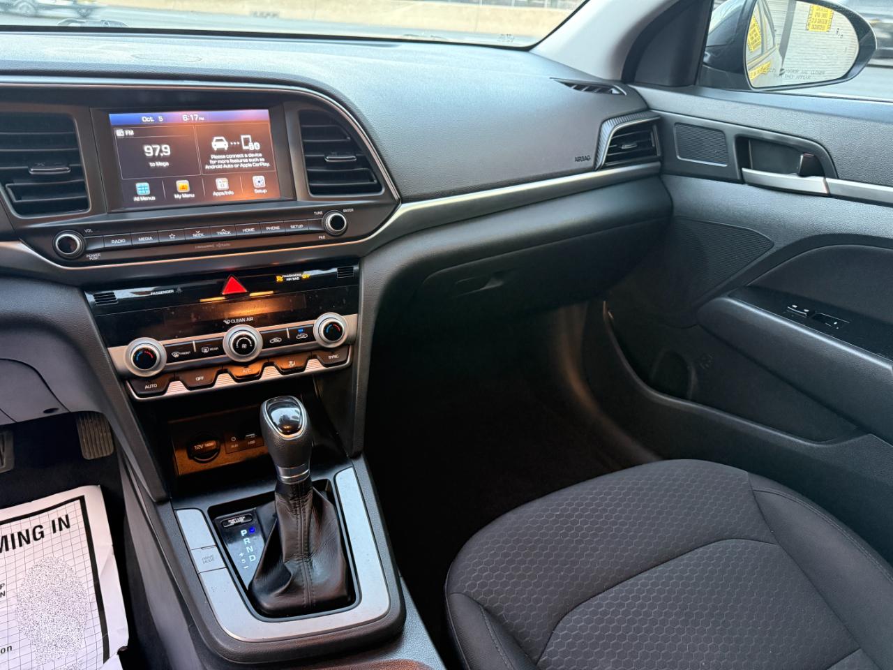 Hyundai Elantra SEL 2.0L Auto 2020