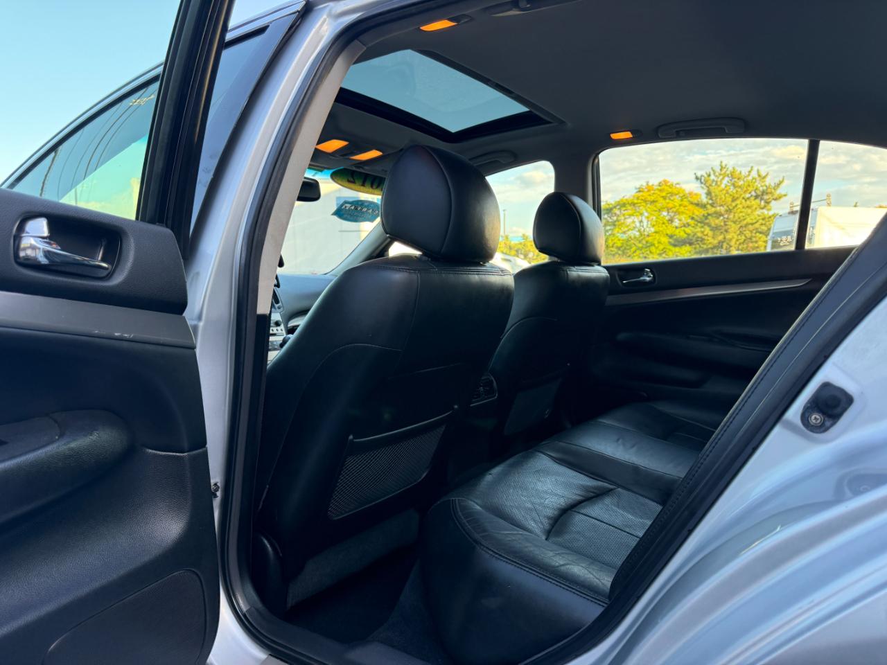 Infiniti G Sedan 37x AWD 2012