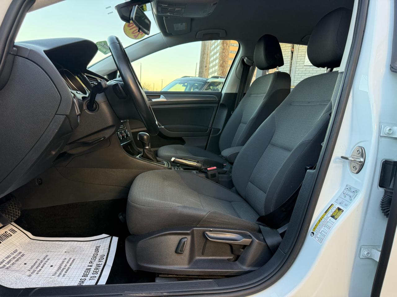 Volkswagen Golf TSI S 6A 2018
