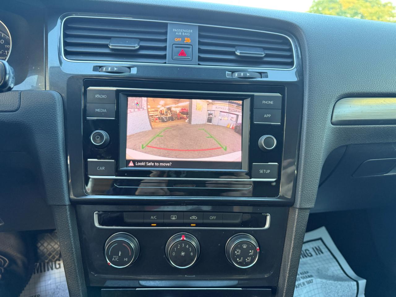 Volkswagen Golf TSI S 6A 2018